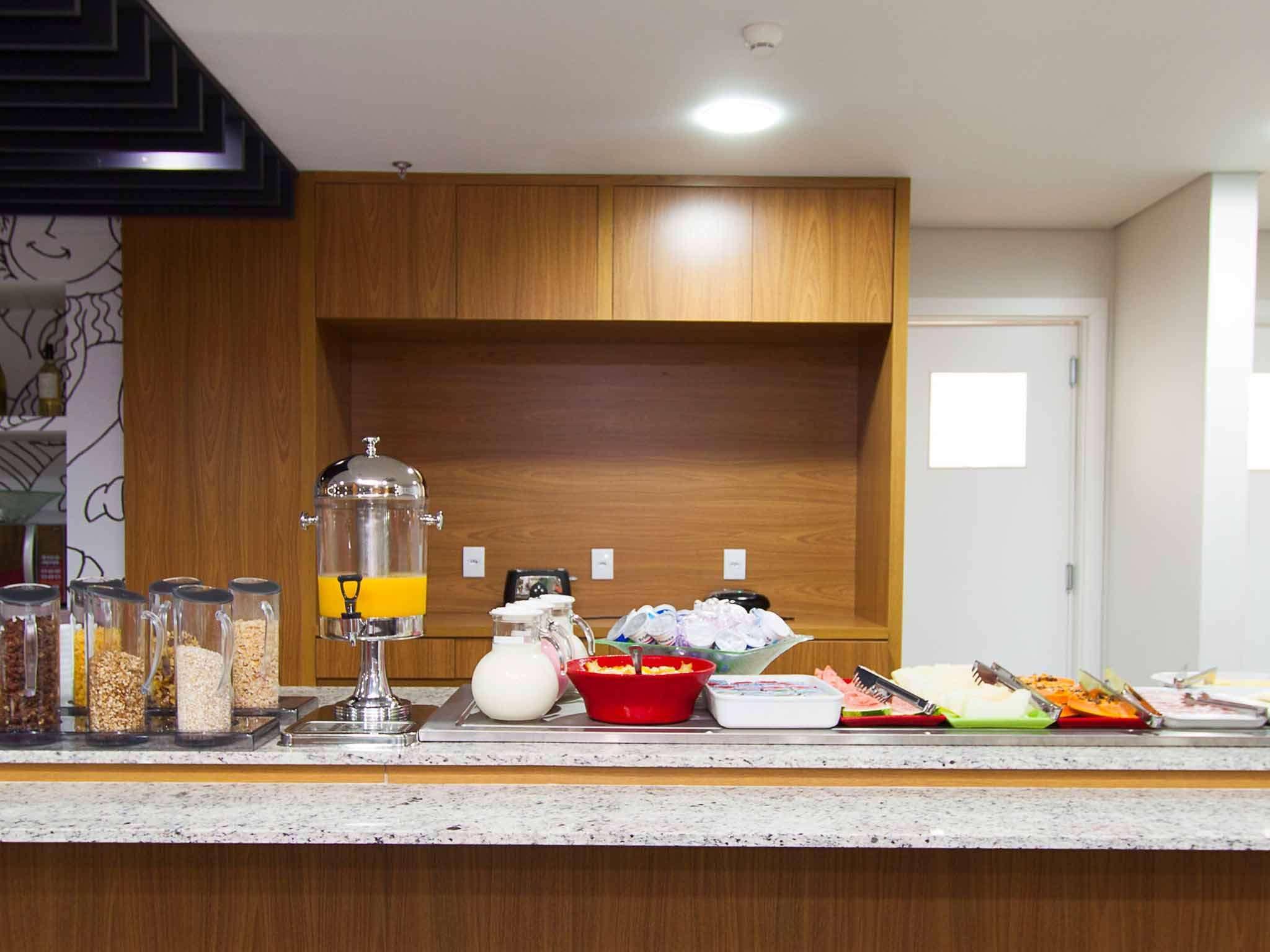 Hotel Ibis Cascavel Extérieur photo