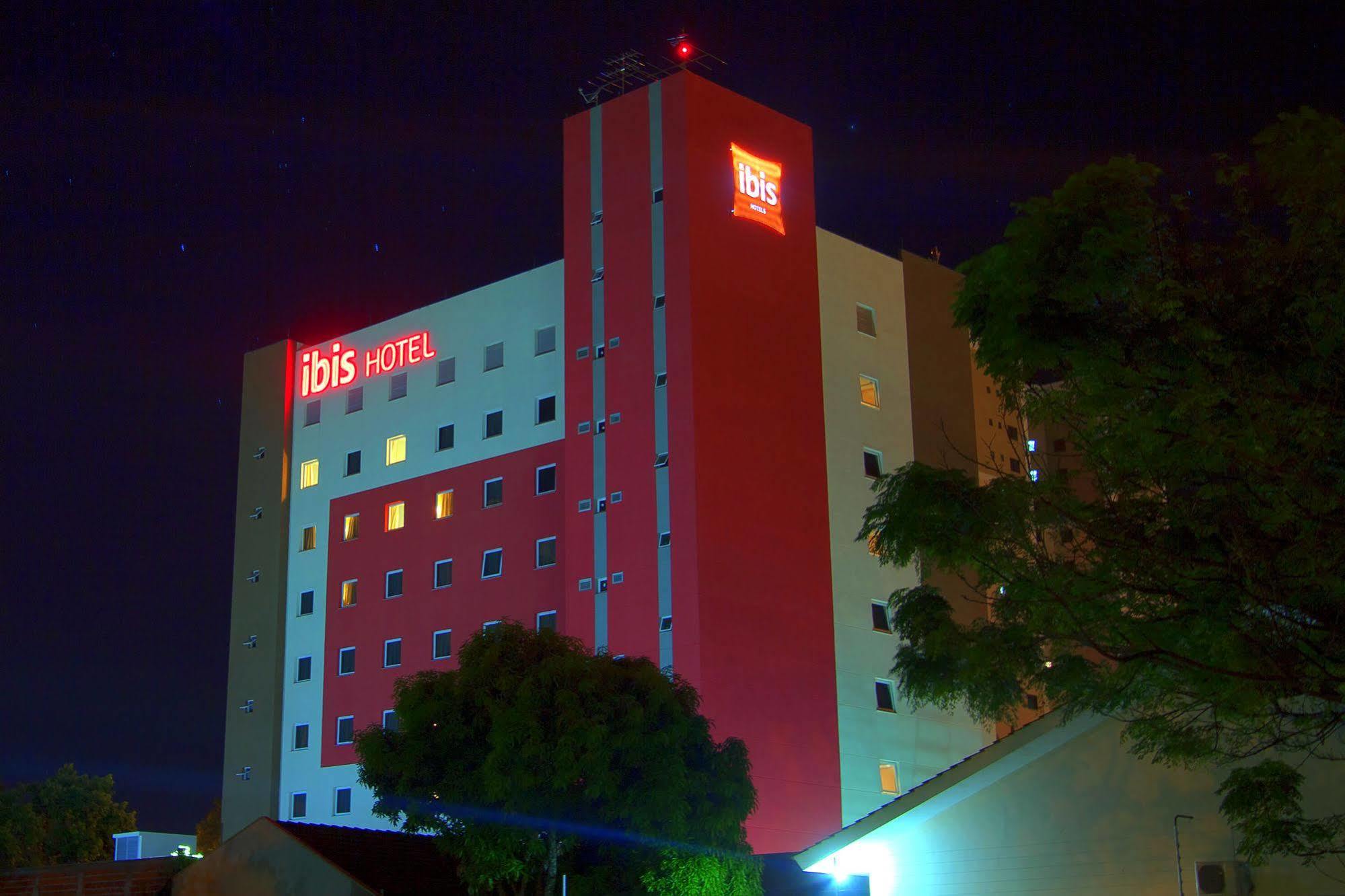 Hotel Ibis Cascavel Extérieur photo