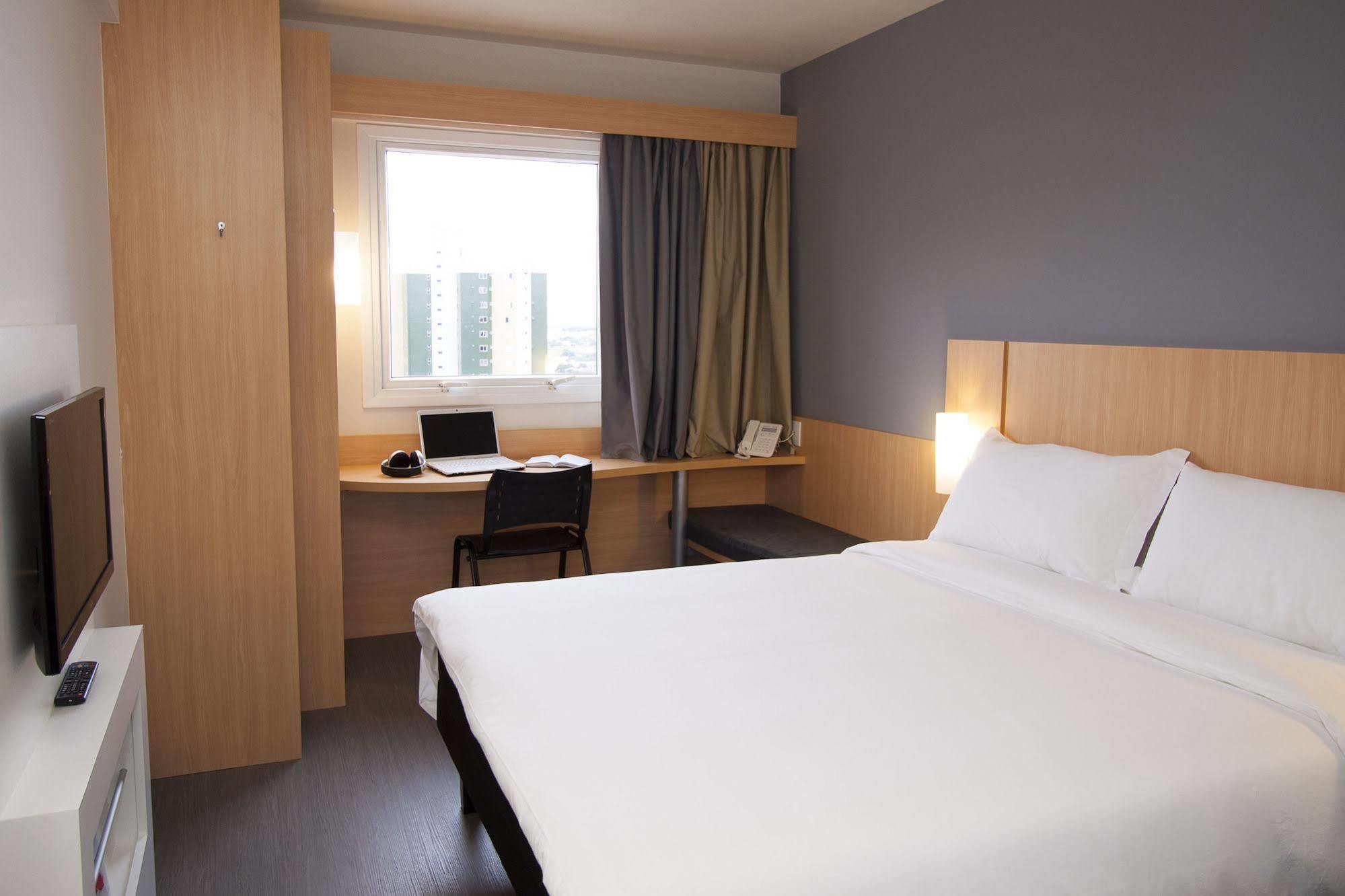 Hotel Ibis Cascavel Extérieur photo